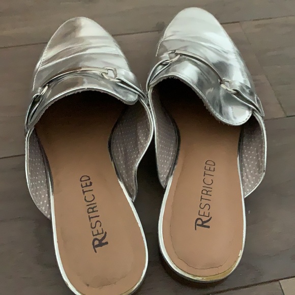 Silver mules - Picture 3 of 3